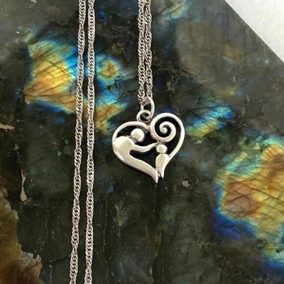 Sterling Silver 925 Mother & Child Scrollwork Heart Pendant Necklace 18" Chain - Picture 4 of 16